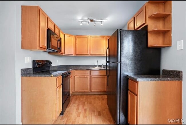 Building Photo - 1243 Clarkson Ct