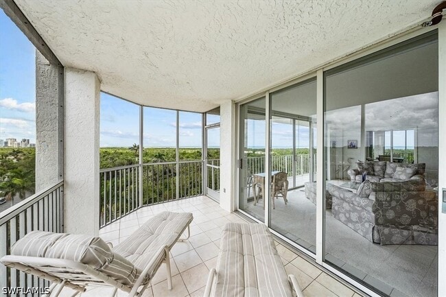Building Photo - 6361 Pelican Bay Blvd