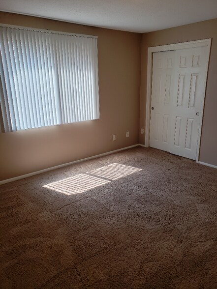 Building Photo - 7100 Van Dorn St