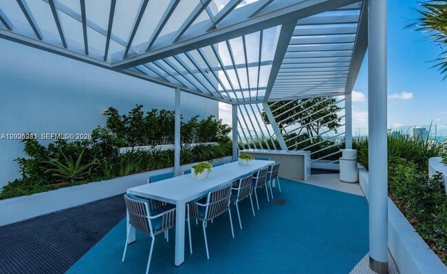 Building Photo - 55 SW 9th St