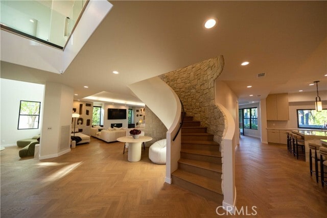 Building Photo - 17437 Oak Creek Ct