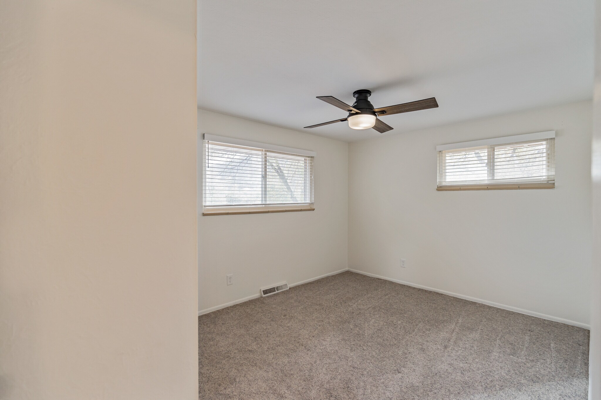 Building Photo - 130 Washburn Ct