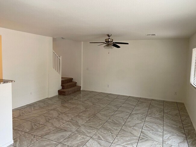 Building Photo - 4150 E Azurite Rd