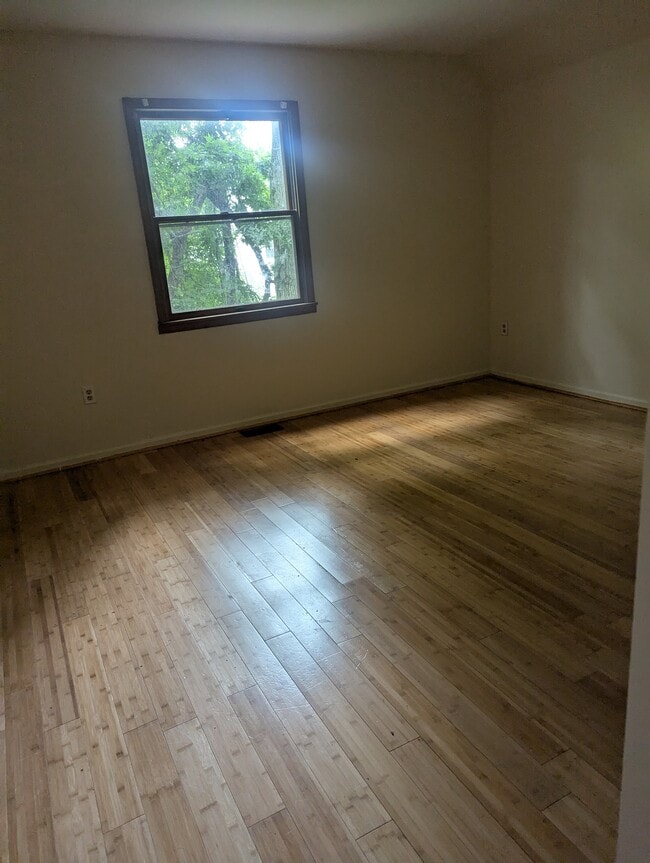 Building Photo - 520 Shadyside Ave
