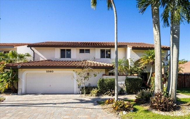 Building Photo - 2560 Bass Way