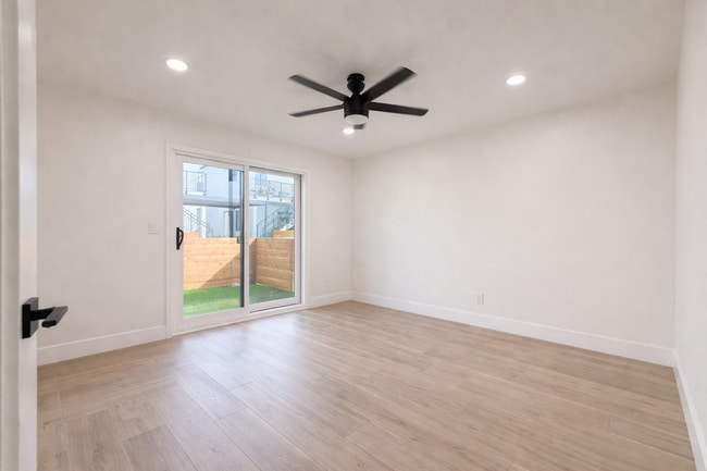 Building Photo - 1609-1611 Burton Street