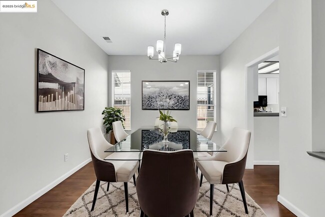 Building Photo - 9438 Tuscany Cir
