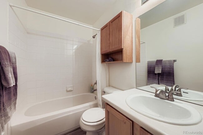 Building Photo - 1185 W 112th Ave