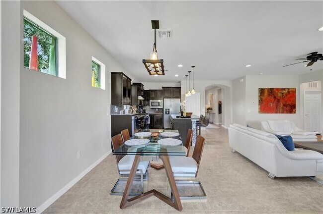 Building Photo - 7103 Lily Way