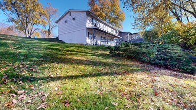 Building Photo - 221 W Union St