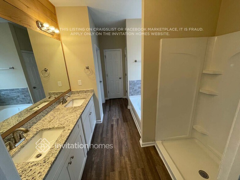 Building Photo - 2826 Parsifal Ln
