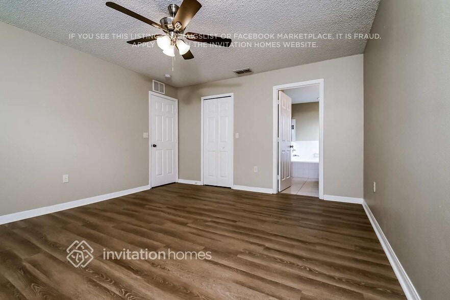 Building Photo - 2544 Parkland Dr