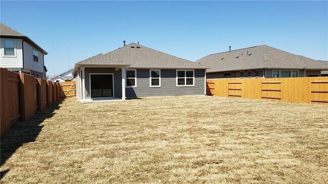 Building Photo - 1508 Whippletree Trl