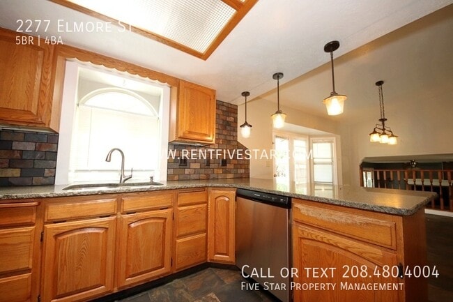 Building Photo - 2277 Elmore St