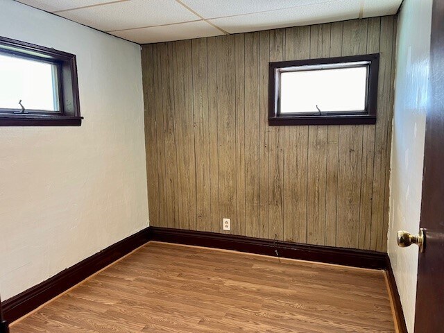 Building Photo - 136 Milton St