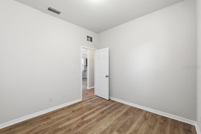 Building Photo - 9004 Mountain Magnolia Dr