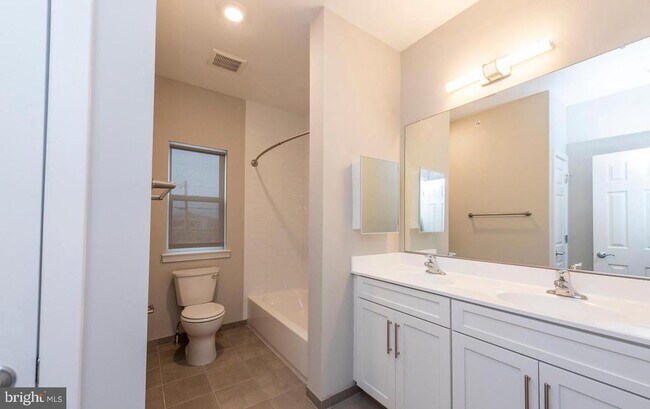 Building Photo - 3307 Demirel Way