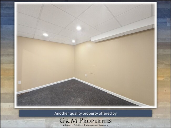 Building Photo - Huge 4-Bedroom Home for Rent - Great West Henrietta Location!