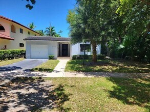Building Photo - 6625 Nervia St
