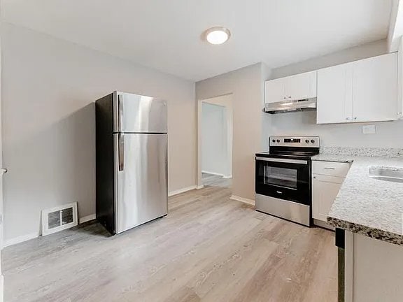 Building Photo - 10909 Pear Tree Ln