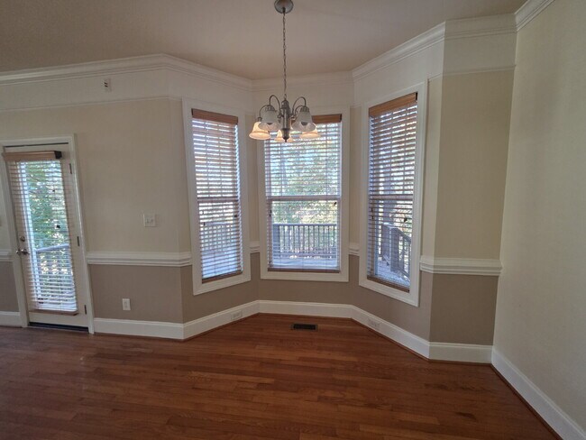 Building Photo - Spacious 4-Bedroom Home for Rent in Kings Grant Fayetteville – 15 Minutes from Fort Bragg