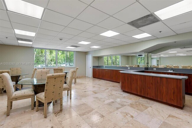 Building Photo - 1650 Coral Wy