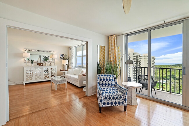 Building Photo - 2121 N Ocean Blvd