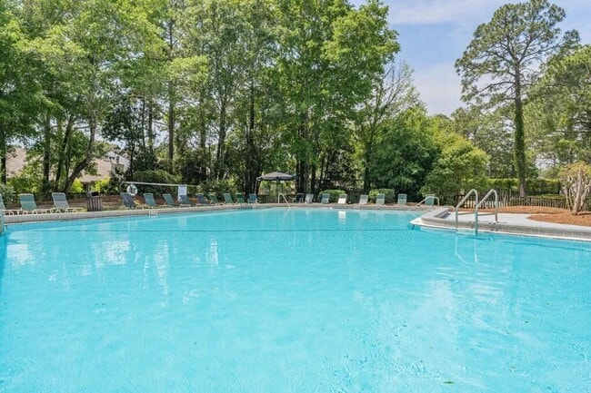 Building Photo - 1940 Bluewater Blvd