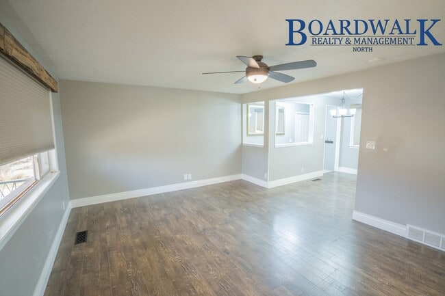 Building Photo - Amazing 4 Bed Rambler in Syracuse