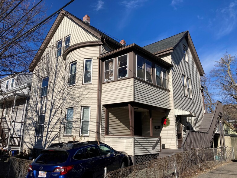 Building Photo - 114 Brown St