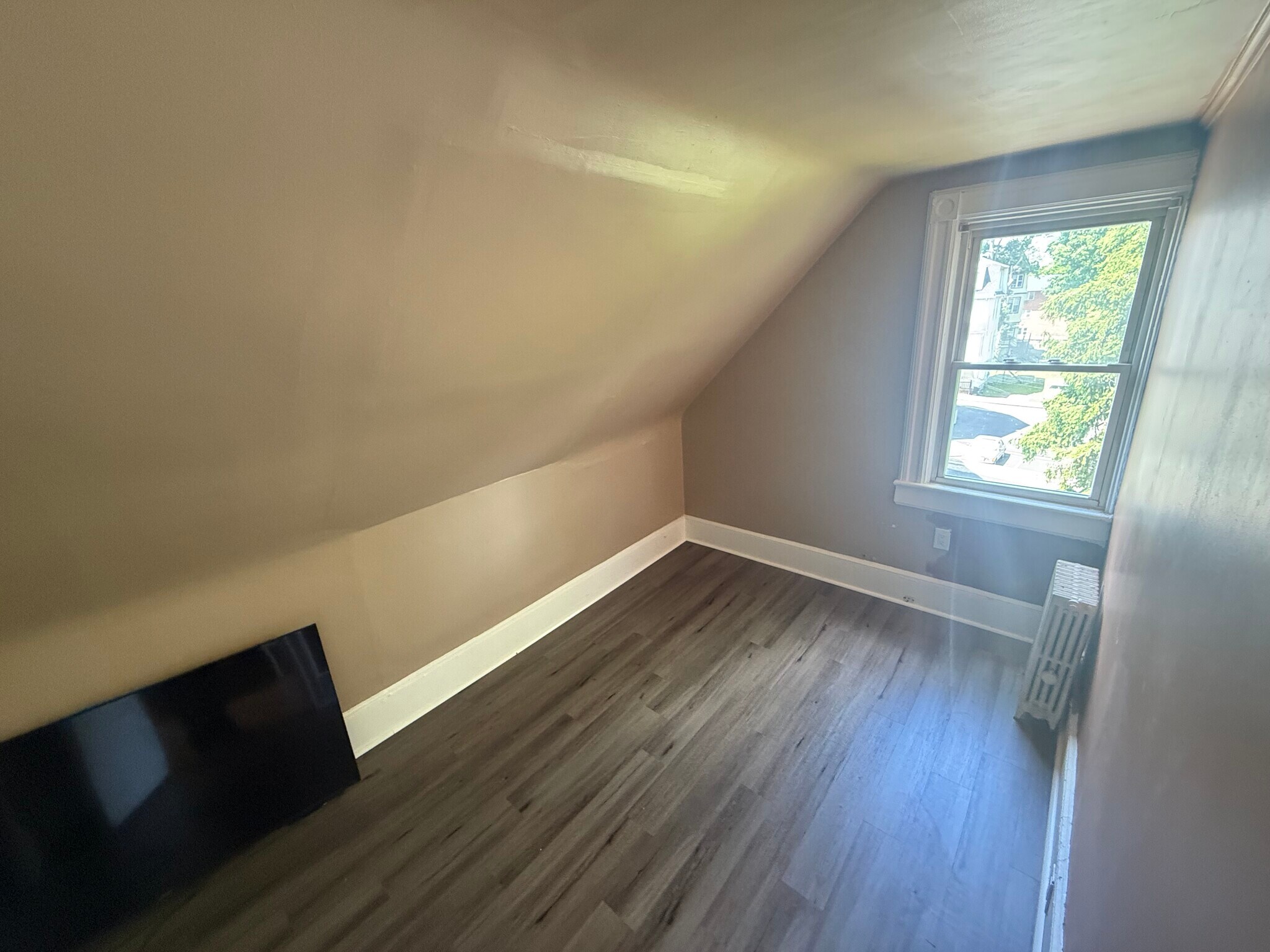 Room - 31 Union St