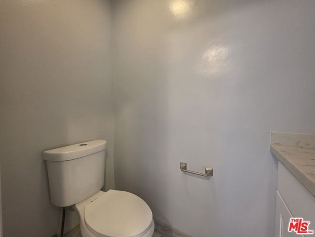 Building Photo - 210 S Lucia Ave