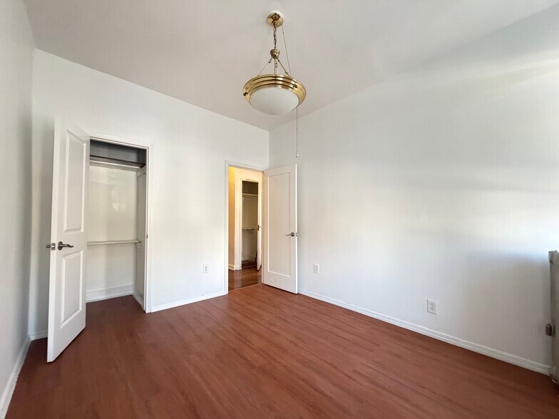 Building Photo - 2566 46th St