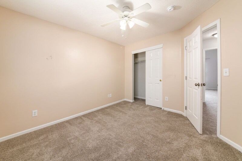 Building Photo - 8607 Clover Glade Dr