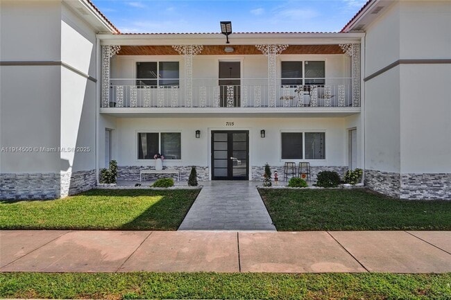 Primary Photo - 7115 Rue Granville