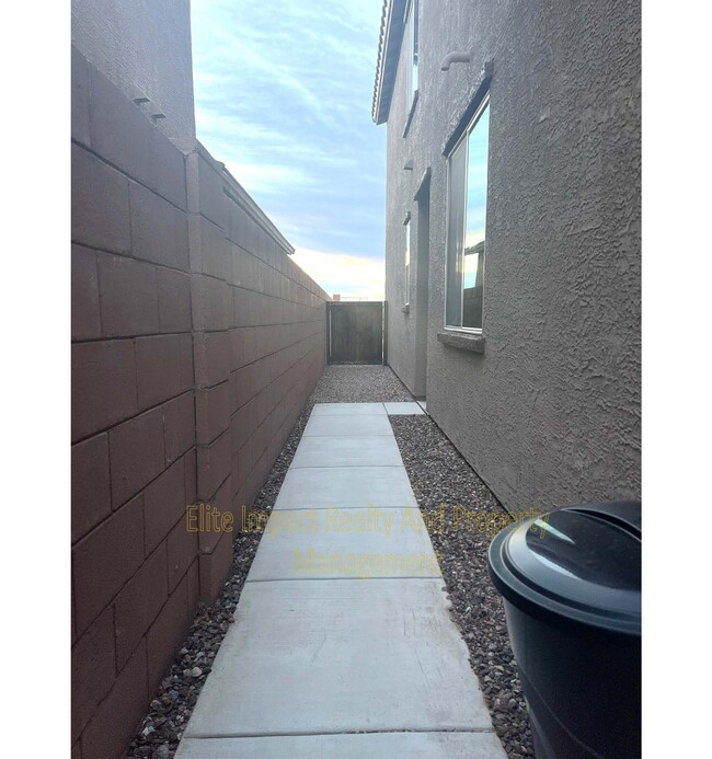 Building Photo - 7824 S Bonanza Park Dr