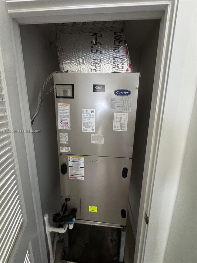 Building Photo - 17355 SW 41st St