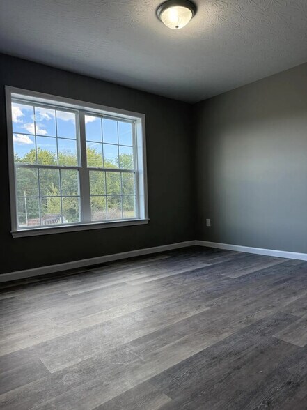 Building Photo - 2170 Sharkey Rd