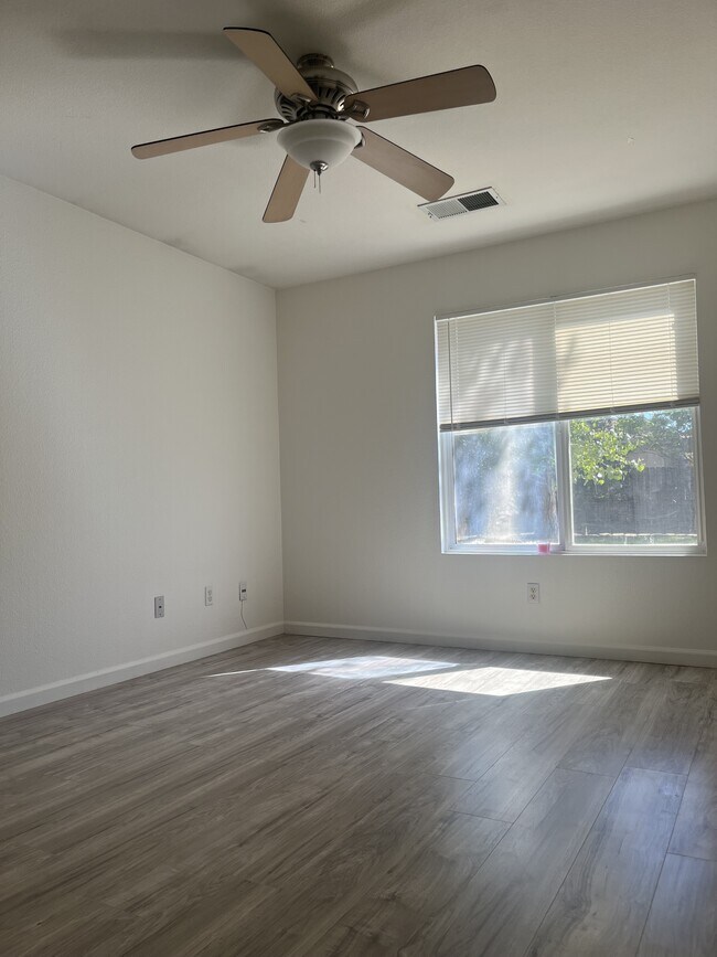 Building Photo - 1762 Bellis Ct