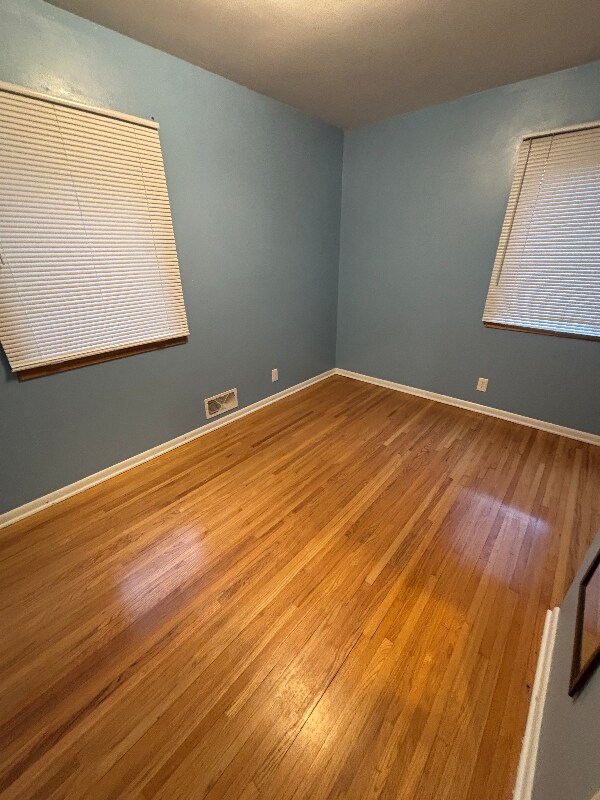 Building Photo - 2057 Emerald Ln