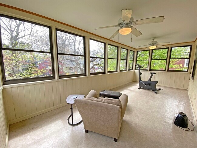 Building Photo - 263 Auburndale Ave