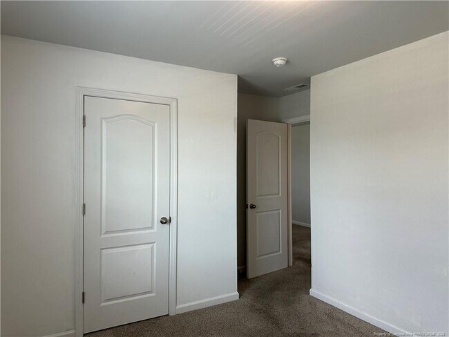 Building Photo - 216 Melbourne Dr
