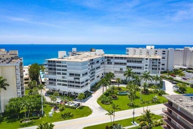 Building Photo - 3546 S Ocean Blvd