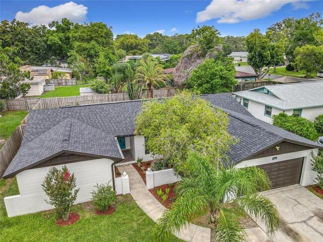 Building Photo - 8676 Hillside Dr