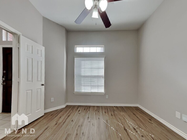 Building Photo - 22902 Creekside Gate Ct