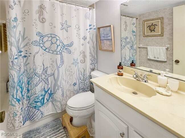 Building Photo - 4034 SE 12th Ave