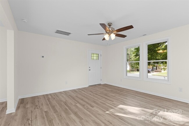 Building Photo - 660 Chestnut St