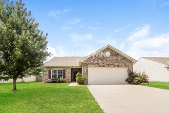 Building Photo - 1406 Graybark St