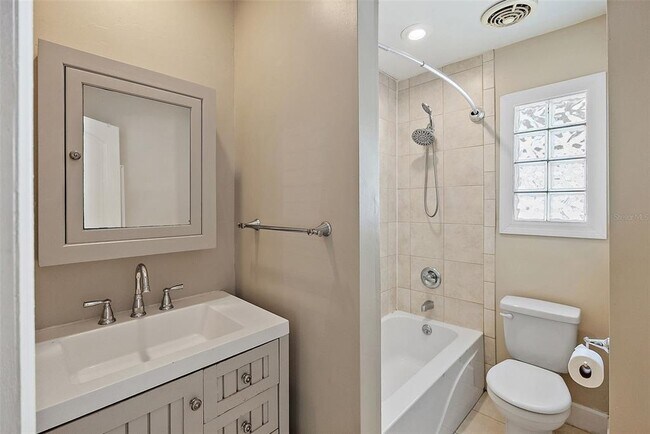Building Photo - 769 Kirkwood Terrace N