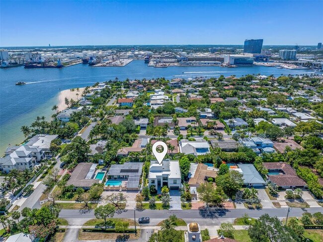 Building Photo - 2001 Marietta Dr